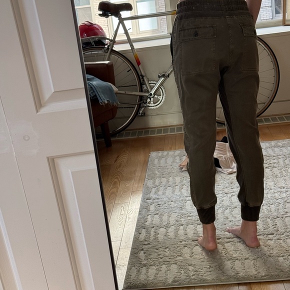 James Perse olive green jogger pants - Picture 5 of 5